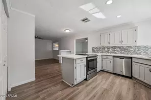 6133 W Tierra Buena Ln, Glendale, AZ 85306 - Photo 12