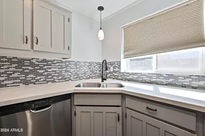 6133 W Tierra Buena Lane, Glendale, AZ 85306 - Photo 8