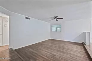 6133 W Tierra Buena Ln, Glendale, AZ 85306 - Photo 2