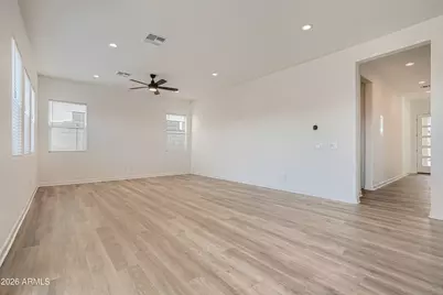 15550 S 181st Lane, Goodyear, AZ 85338 - Photo 8