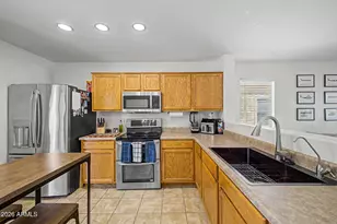 44836 W Gavilan Dr, Maricopa, AZ 85139 - Photo 16