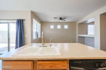 2470 W Warren Drive, Anthem, AZ 85086 - Photo 10