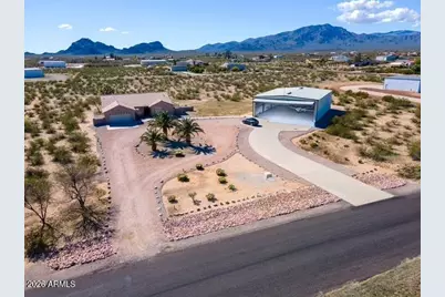 51207 W Iver Road, Aguila, AZ 85320 - Photo 2