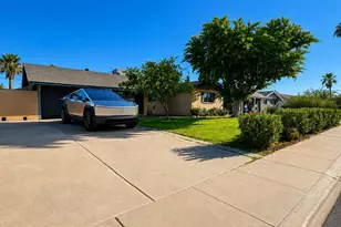 803 W 18th St, Tempe, AZ 85281 - Photo 2