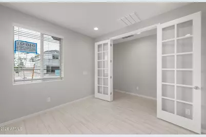 2440 W Silver Fox Way, Phoenix, AZ 85045 - Photo 2