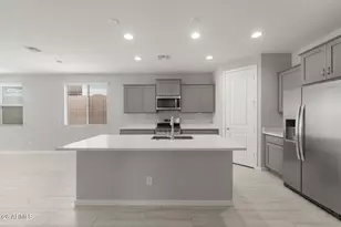 2440 W Silver Fox Wy, Phoenix, AZ 85045 - Photo 4