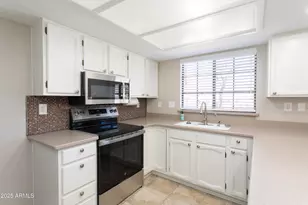 10930 E Hope Dr, Scottsdale, AZ 85259 - Photo 4