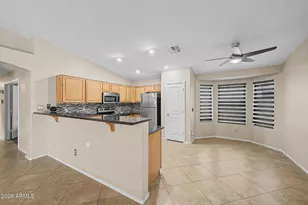 2340 W Apollo Rd, Phoenix, AZ 85041 - Photo 6