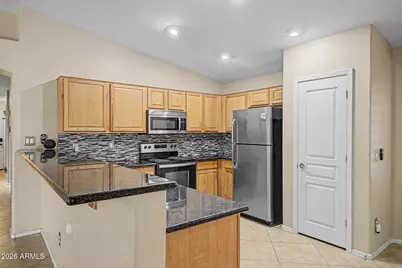 2340 W Apollo Road, Phoenix, AZ 85041 - Photo 8
