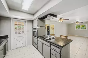 1000 E Loyola Dr, Tempe, AZ 85282 - Photo 14