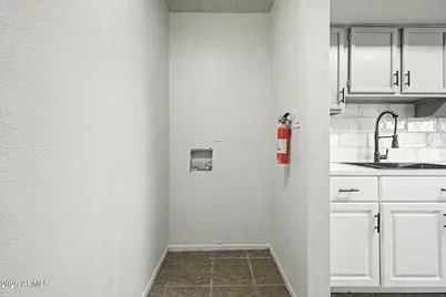 5981 N 48th Drive, Glendale, AZ 85301 - Photo 12