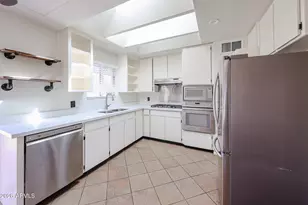 9854 N 1st St, Phoenix, AZ 85020 - Photo 12