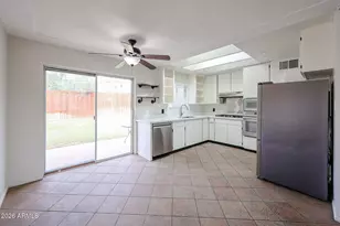 9854 N 1st St, Phoenix, AZ 85020 - Photo 8