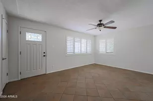 9854 N 1st St, Phoenix, AZ 85020 - Photo 12
