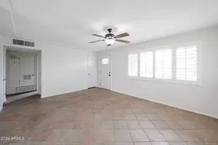 9854 N 1st St, Phoenix, AZ 85020 - Photo 6