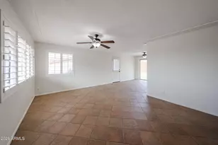 9854 N 1st St, Phoenix, AZ 85020 - Photo 4