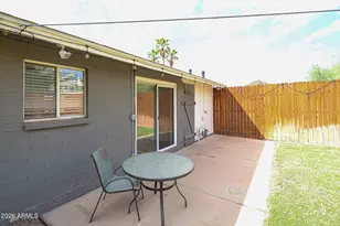 9854 N 1st St, Phoenix, AZ 85020 - Photo 22