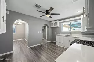 2601 N 51st St, Phoenix, AZ 85008 - Photo 14