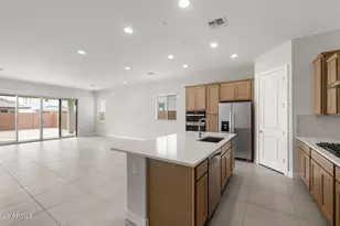 2437 W Nighthawk Way, Phoenix, AZ 85045 - Photo 8