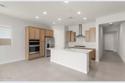 2437 W Nighthawk Way, Phoenix, AZ 85045 - Photo 10
