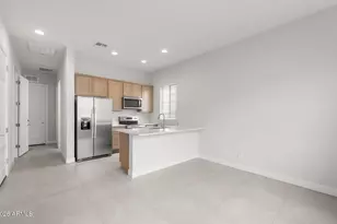 2437 W Nighthawk Way, Phoenix, AZ 85045 - Photo 4
