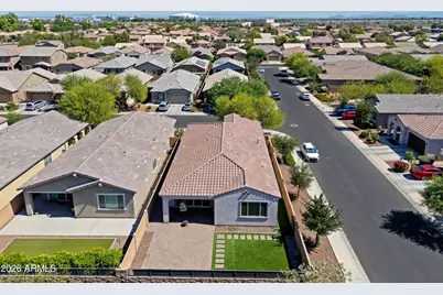 9209 W Wilow Bend Lane, Phoenix, AZ 85037 - Photo 10