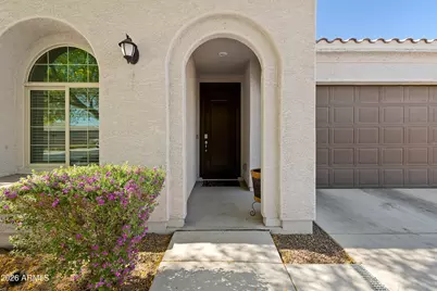 9209 W Wilow Bend Lane, Phoenix, AZ 85037 - Photo 4
