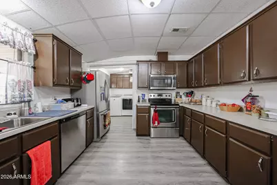 880 E 4th Avenue, Apache Junction, AZ 85119 - Photo 10