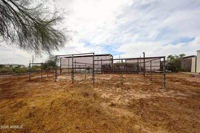 880 E 4th Avenue, Apache Junction, AZ 85119 - Photo 50