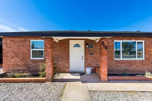 718 W 3rd Pl, Mesa, AZ 85201 - Photo 4