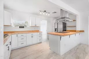 718 W 3rd Pl, Mesa, AZ 85201 - Photo 8