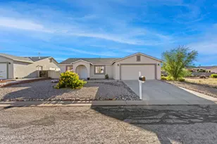 117 Buffalo Dr, Huachuca City, AZ 85616 - Photo 2
