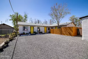 2709 E Willetta St, Phoenix, AZ 85008 - Photo 4