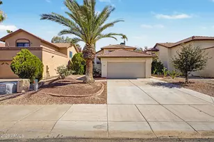 929 E Manor Dr, Chandler, AZ 85225 - Photo 2