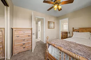929 E Manor Dr, Chandler, AZ 85225 - Photo 32