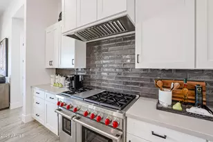 1612 E Creek Canyon Rd, Phoenix, AZ 85086 - Photo 8
