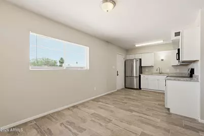 2112 W Dahlia Drive, Phoenix, AZ 85029 - Photo 8