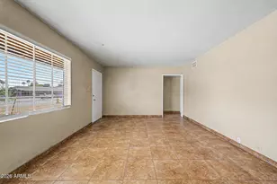 2022 E Monterey Way, Phoenix, AZ 85016 - Photo 6