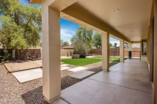 2122 W Ian Dr, Phoenix, AZ 85041 - Photo 26