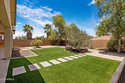 2122 W Ian Drive, Phoenix, AZ 85041 - Photo 4