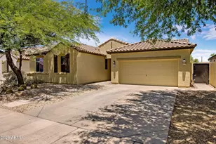 2122 W Ian Dr, Phoenix, AZ 85041 - Photo 6