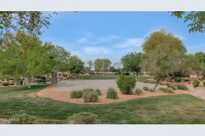 2122 W Ian Drive, Phoenix, AZ 85041 - Photo 32