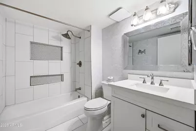 5233 N 15th Drive, Phoenix, AZ 85015 - Photo 32