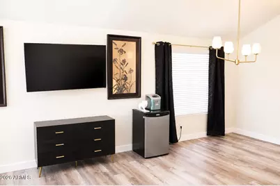 3017 E Woodland Drive, Phoenix, AZ 85048 - Photo 2