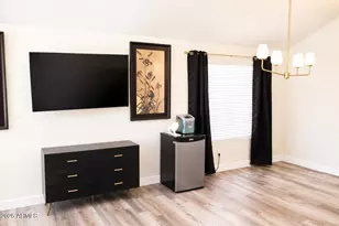3017 E Woodland Dr, Phoenix, AZ 85048 - Photo 2