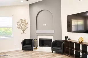 3017 E Woodland Dr, Phoenix, AZ 85048 - Photo 6