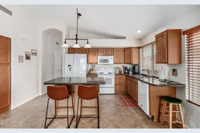 7724 W Topeka Drive W, Glendale, AZ 85308 - Photo 12