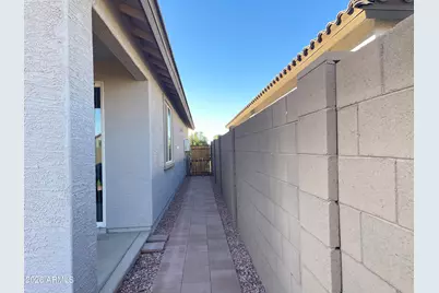 9421 W Montecito Avenue, Phoenix, AZ 85037 - Photo 34