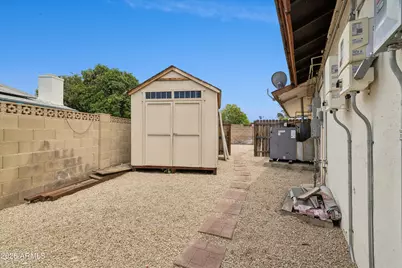 10631 N 37th Drive, Phoenix, AZ 85029 - Photo 38