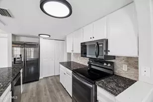 10631 N 37th Dr, Phoenix, AZ 85029 - Photo 8
